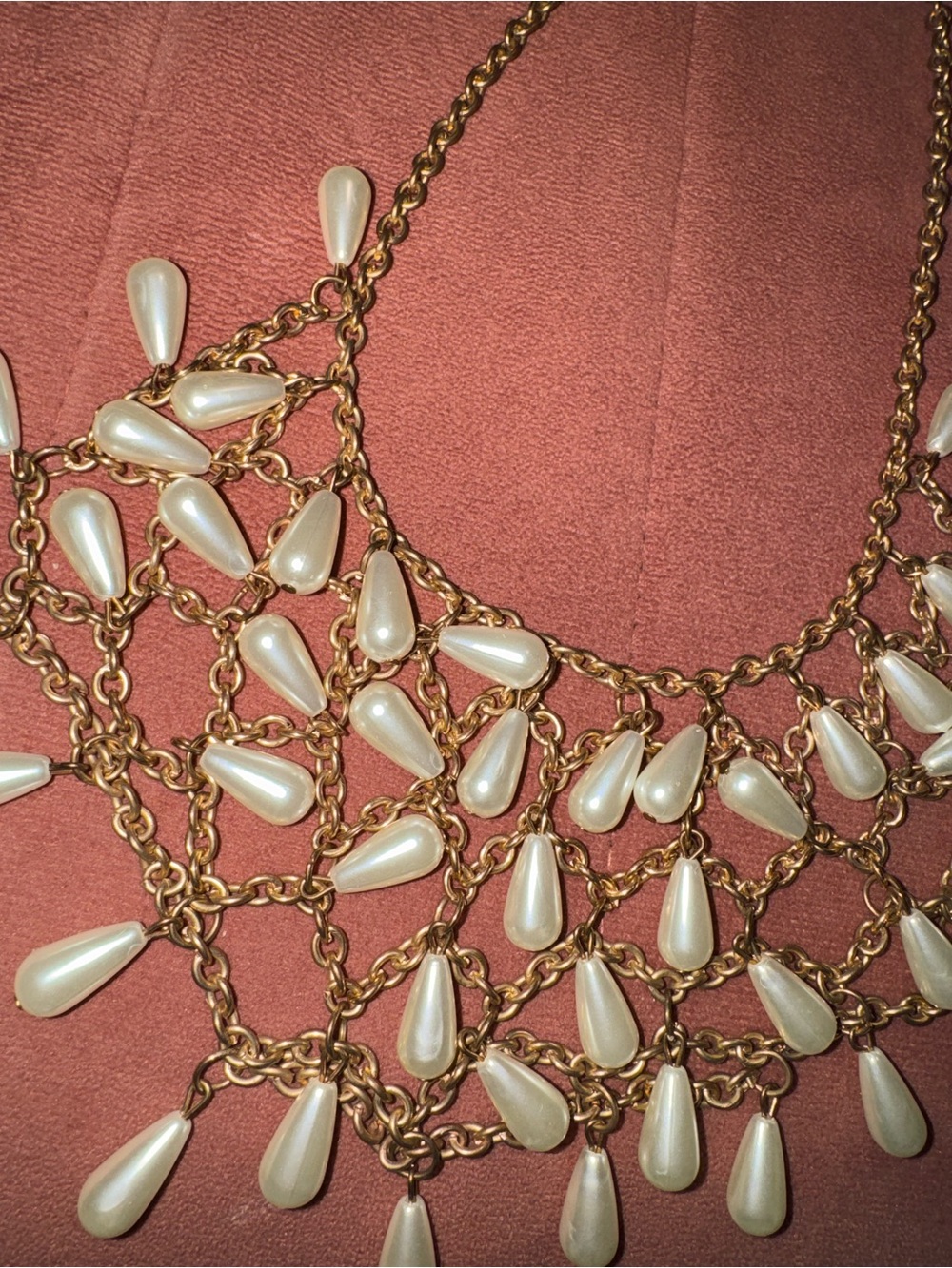 Gold Tone Statement Necklace Faux Pearl Teardrop Bib Set w/ Matching Earrings - Picture 5 of 7